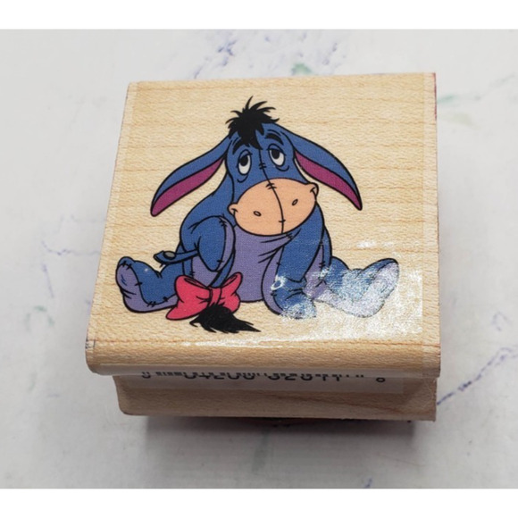 Sitting Eeyore Disney All Night Media Wood Mounted Rubber Stamp #199-D09 - Picture 1 of 7